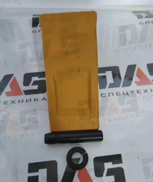 Коронка ковша (палец + стопор) ZL50C / LG863 н/о оригинал