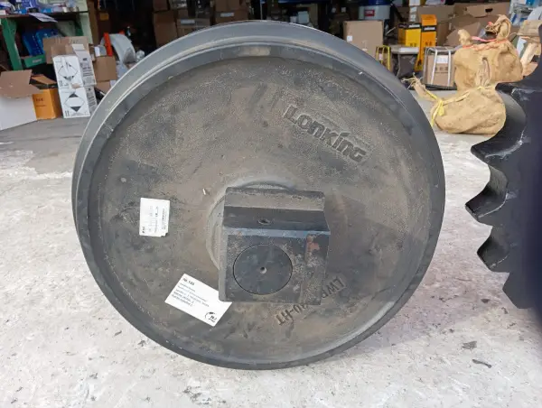 Колесо натяжное (ленивец) CDM6225