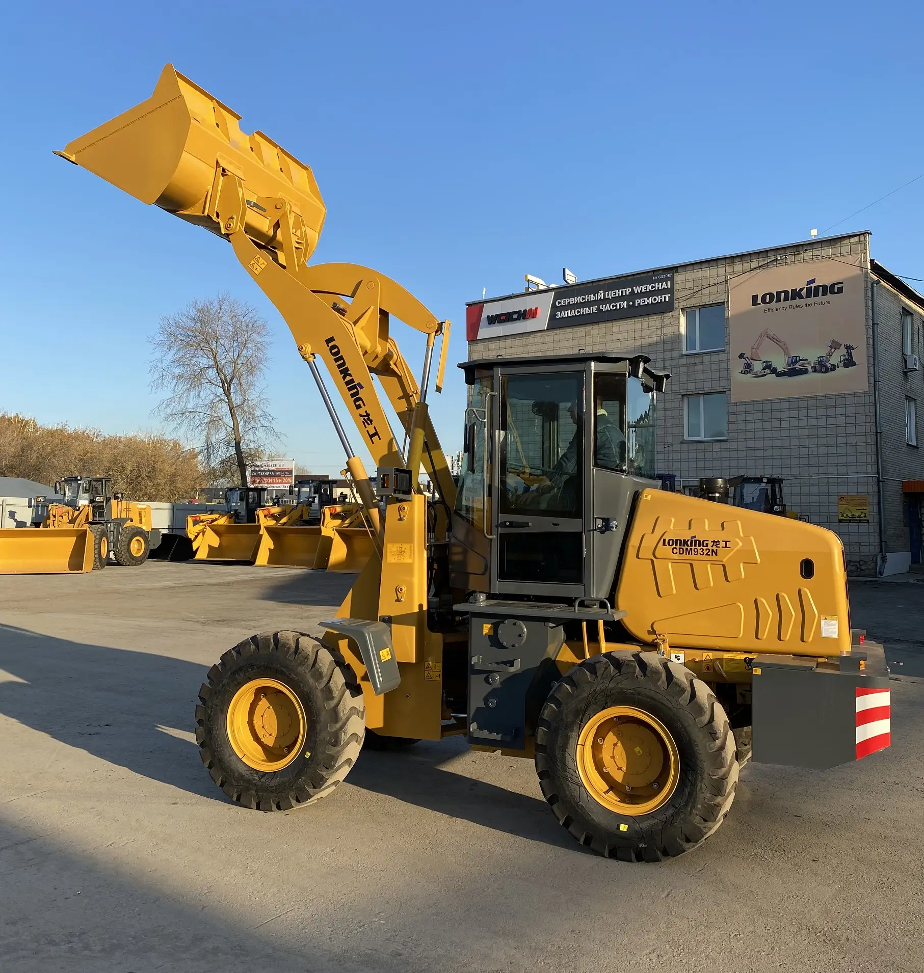 Фронтальный погрузчик Lonking CDM932N грузоподъемностью  в Омске