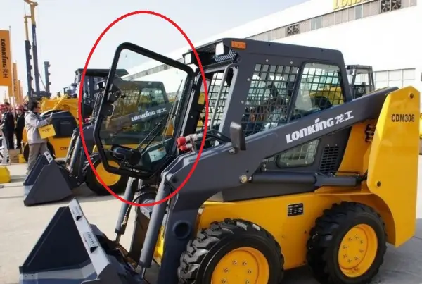 Стекло двери кабины CDM308