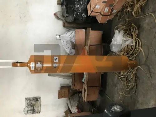 Гидроцилиндр подъема стрелы CDM853