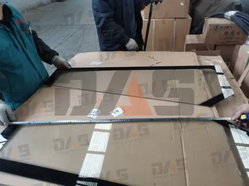 Стекло кабины лобовое боковое правое (240х1030хх210х350х1200) ZL50C