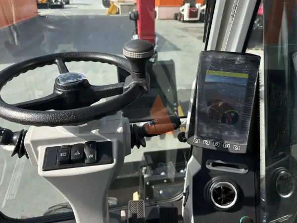 Экскаватор Профессионал PB210W (колесный) купить в Омске