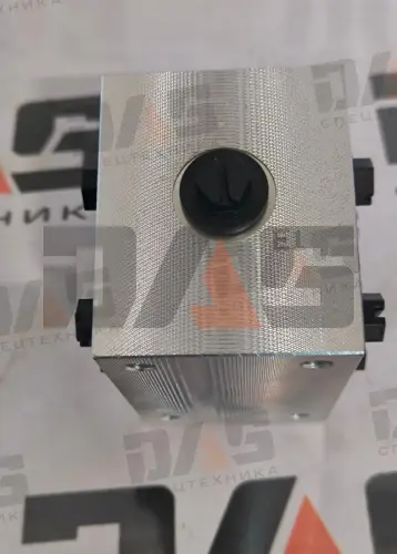 Клапан челночный CDM6396/CDM6336 оригинал