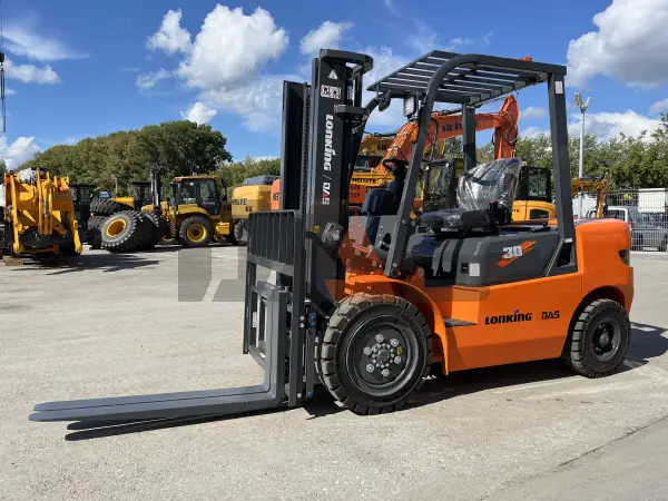 Дизельный вилочный погрузчик Lonking FD30T купить в Омске