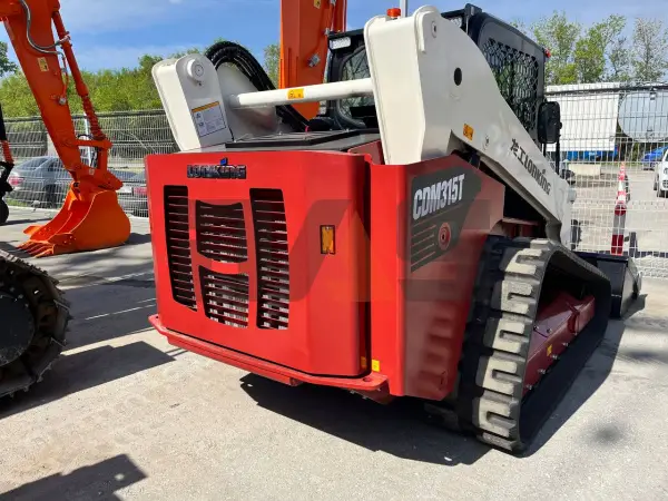 Мини-погрузчик Lonking CDM315T купить в Омске