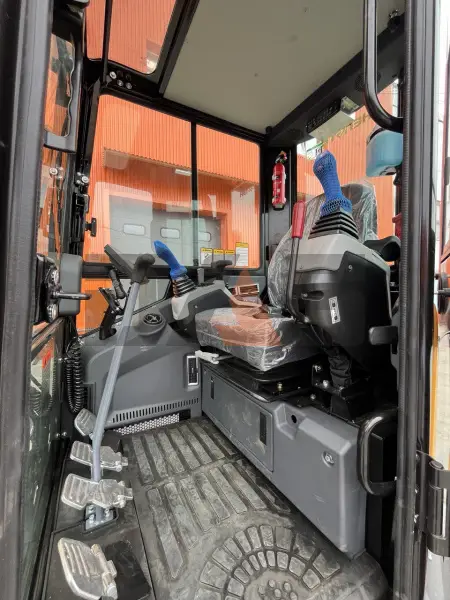 Мини-экскаватор HENGTE HT35 купить в Омске