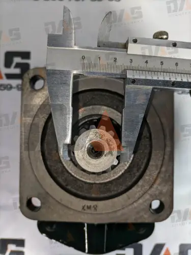 Насос рулевой LCB2080J CDM853N оригинал